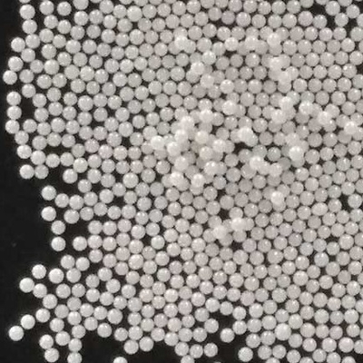 0.1 - 50 مم زركونيا طحن وسائط 3.7g / cm3 الكثافة الظاهرية للمعادن غير المعدنية